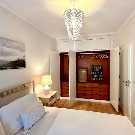 아파트 Two Bedrooms In Historic Center Of *