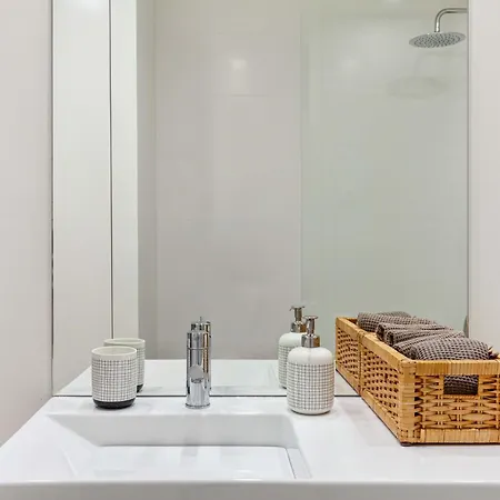 Two Bedrooms In Historic Center Of 아파트 *