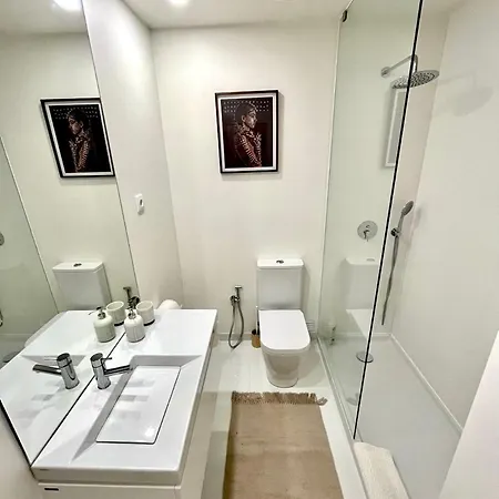 Two Bedrooms In Historic Center Of Cascais