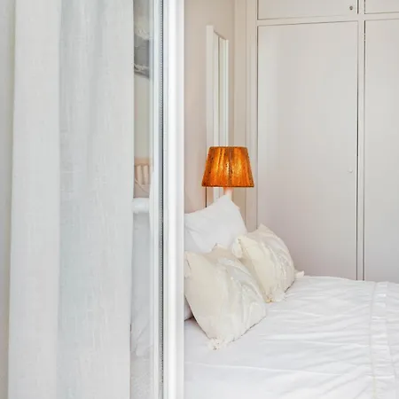 Two Bedrooms In Historic Center Of Cascais