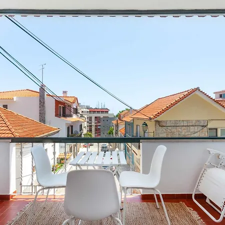 Two Bedrooms In Historic Center Of Cascais